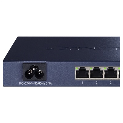 8 port Full gigabit cloud management switches